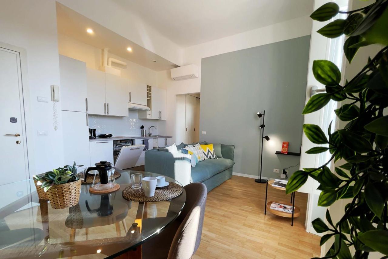 מילאנו Elegant Apartment Near Brera Area מראה חיצוני תמונה