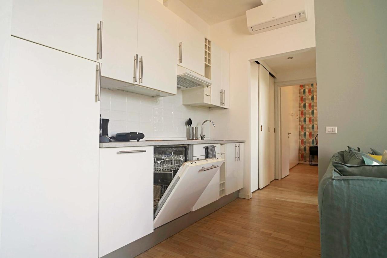 מילאנו Elegant Apartment Near Brera Area מראה חיצוני תמונה